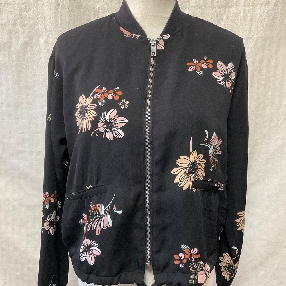 Who What Wear Black Bomber Jacket with Floral Design - Picture 1 of 10